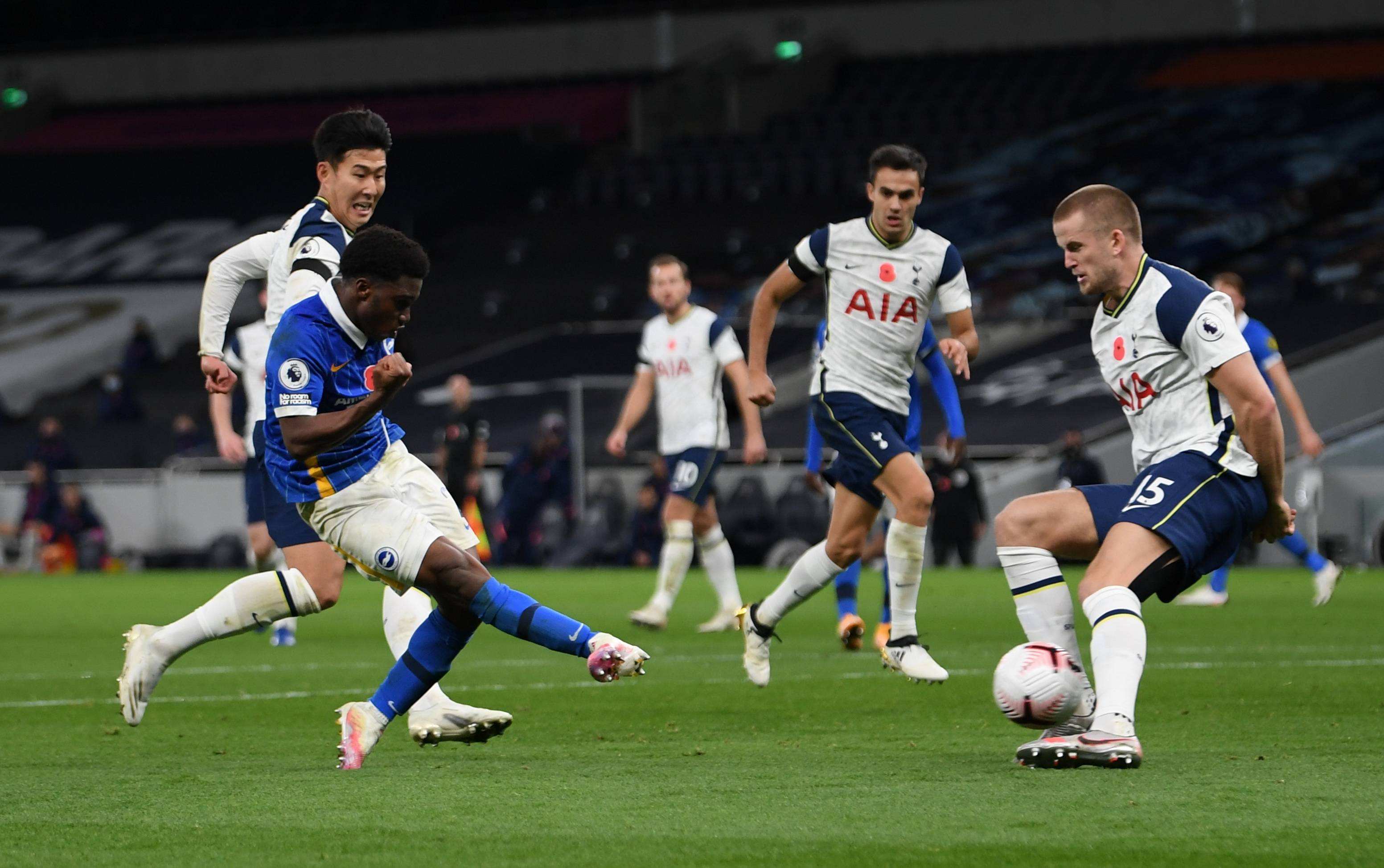 热议汪士钦红牌：对方踢人很隐蔽；染红动作太业余，狂性大发