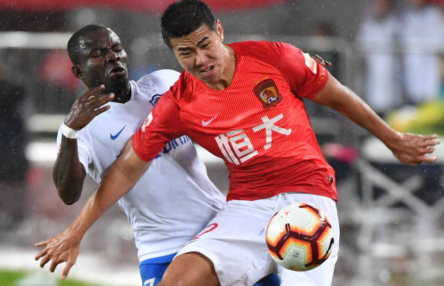 龙塞罗：姆巴佩第一球灵动如大罗，第二球再现C罗暴力美学