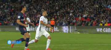 斯基拉：米兰派球探考察萨索洛中卫穆哈雷莫维奇和伊泽斯